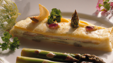 Feuilleté de pétoncles et asperges