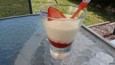 Tiramisu aux fruits rouges, relevé au rhum