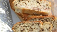 Cake roquefort poire et noix