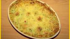 Gratin de ravioles aux lardons et courgette