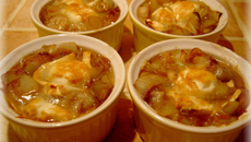 Endives caramélisées au chèvre fondu