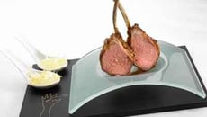 Sucettes d'agneau, salade tiède de châtaignes