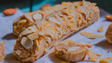 Bûche biscuitée amande aux saveurs d'orient