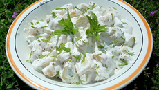 Salade de pommes de terre à la menthe