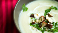 Purée de chou-fleur aux noisettes