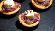 Tartelette à l'oignon rouge et feta
