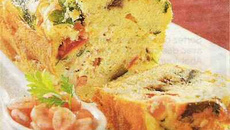 Cake aux crevettes et à la mozzarella