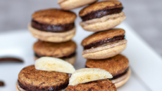 Macarons banane, chocolat, coco !