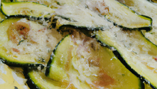 Carpaccio de courgettes au parmesan