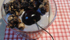 Fruits d'été, mousse myrtille et fausse nougatine