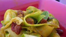 Tagliatelles de courgettes, parfums d'Orient