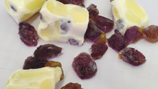 Bonbons de raisin au chèvre frais