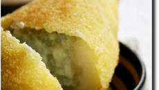 Poires surprise panées au Roquefort