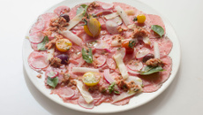 Carpaccio de bœuf poudre glacée de Sauce Pizza