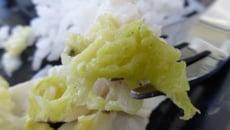 Dos de lieu noir poché au lait de coco et chou vanillé