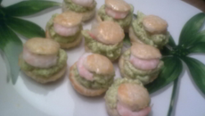 Mini vol au vent à la crème d'avocat