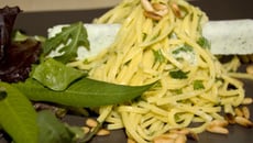 Glaçons de pesto du jardin, pâtes