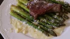 Sauté d'agneau aux asperges