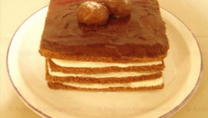 Quatres feuilles givrées au marron