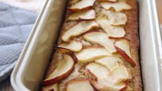 Gateau à la farine de sarrasin et aux pommes