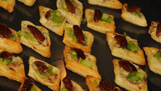 Feuilletés en losange à la Fourme d'Ambert et au Céleri