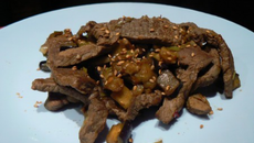 Bœuf aux aubergines et curry