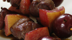 Brochettes de magrets aux fruits