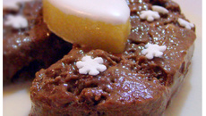 Mousse à la vanille et au chocolat givrée aux calissons