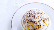 Soufflé aux coings et aux fruits du mendiant par Alain Passard