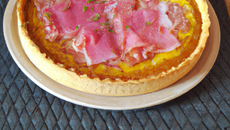 Tarte à la moutarde et au jambon