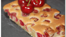Clafoutis aux cerises et la pâte de pistache