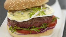 Bresse-burger : le burger au Bresse Bleu