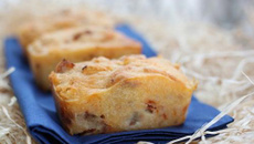 Mini-cakes tomates confites, comté, Moutarde Mi-Forte