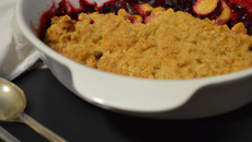 Crumble aux fruits rouges de grand-mère