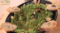 Houmous de petit pois, noisette et menthe