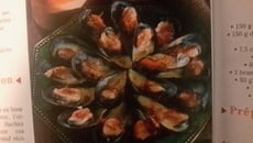 Velouté de moules au safran et son croustillant de cheddar