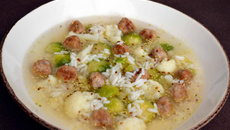 Bouillon aux 2 choux, boulettes au parmesan, riz et moutarde à l'ancienne