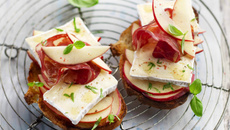 Tartine pommes, coppa et Caprice des Dieux