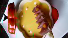 Crème de potiron, mouillette de jambon de pays