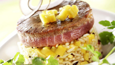Mi-cuit de steak de thon aux fruits exotiques et coco