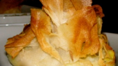 Aumônières de crabe à la fondue de poireaux