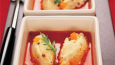 Quenelles de Crottin de Chavignol à l'eau de tomates