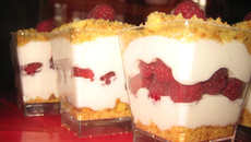 Tiramisu aux framboises et sablés bretons
