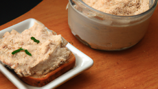 Paté de thon ou de crabe
