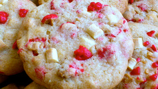 Cookies pépites de chocolat blanc et pralines roses