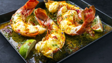 Queues de langoustines poélées au citron