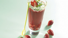 Gaspacho de fraises Label Rouge,  chantilly basilic
