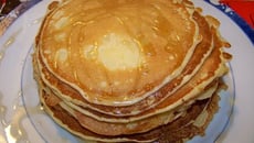 Pancakes au sirop d'érable canadiens