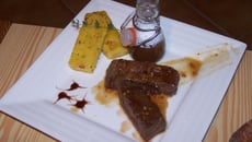 Bœuf laqué et croustillant et sa polenta crémeuse