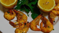 Crevettes au citron et aux herbes